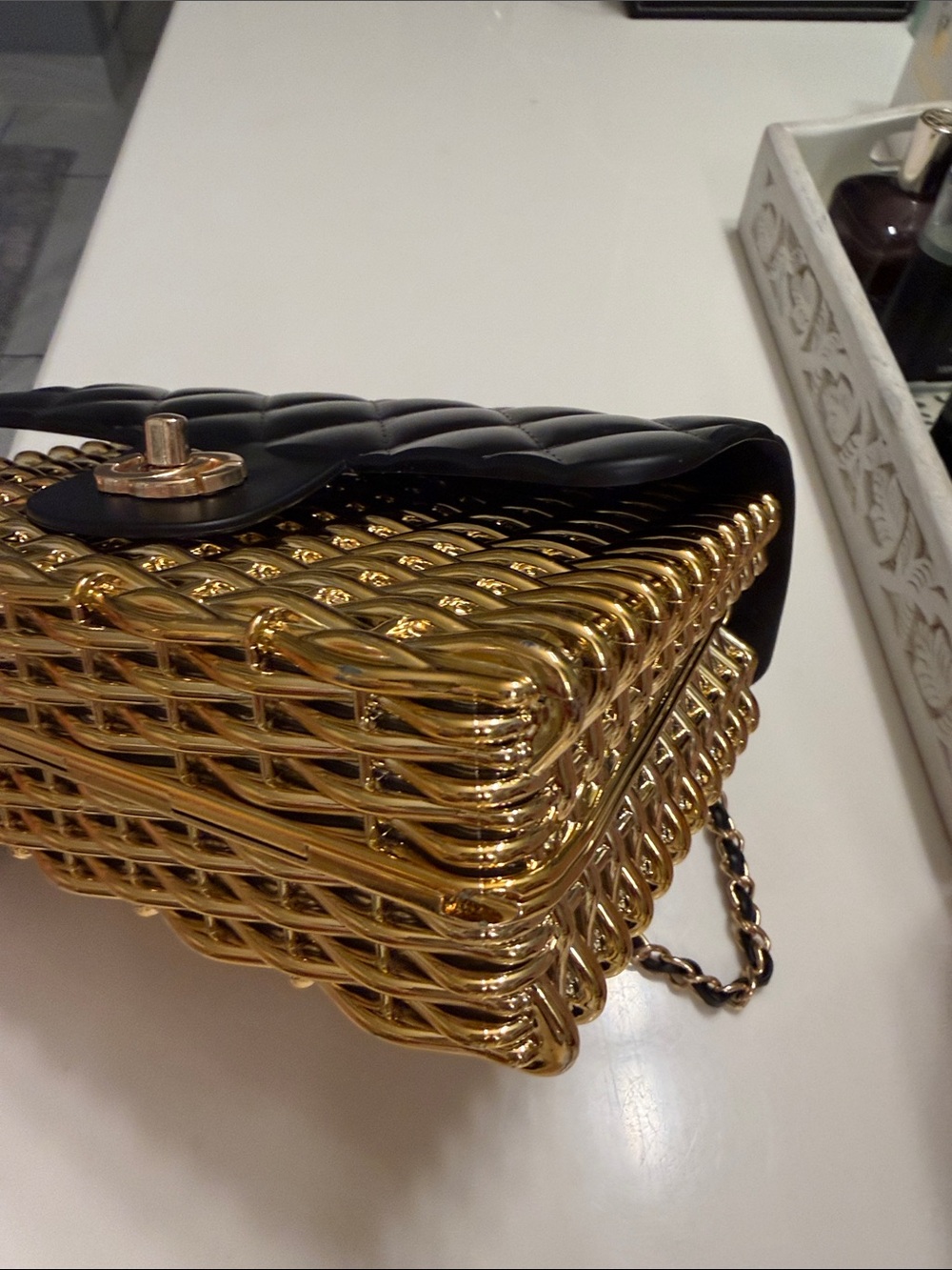 Elegant Black and Gold Quilted Crossbody Bag - Picture 7 of 11
